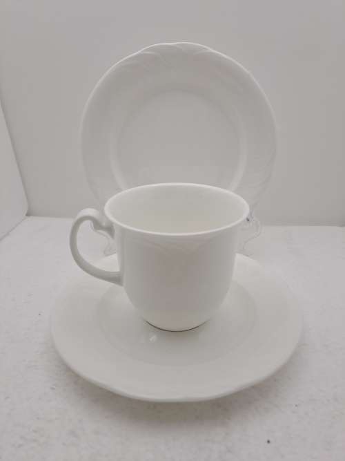 1986 Royal Albert HORIZONS PROFILE Bone China -Trio (6 Available)