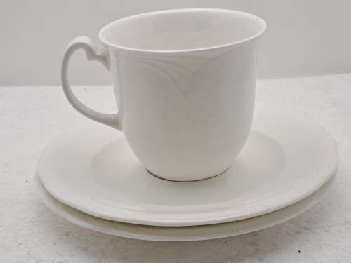 1986 Royal Albert HORIZONS PROFILE Bone China -Trio (6 Available)