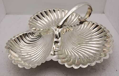 Vintage Italian style Silver Plated E.P.N.S 3 Part Clam Shell Server
