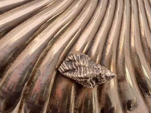 Vintage Italian style Silver Plated E.P.N.S 3 Part Clam Shell Server