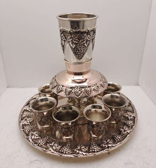 Silver Plated Kiddush Wine Fountain with 8 Cups