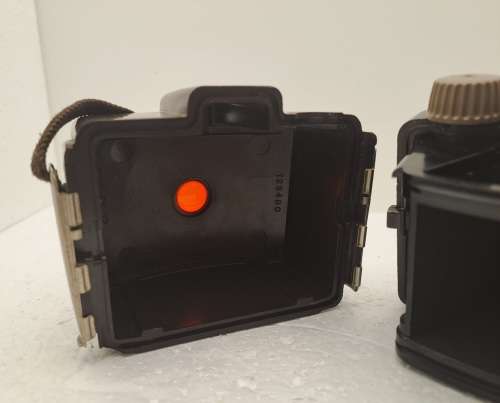 Collectable Vintage 1950`s Kodak Brownie HOLIDAY 127 Camera -Dakon Lens