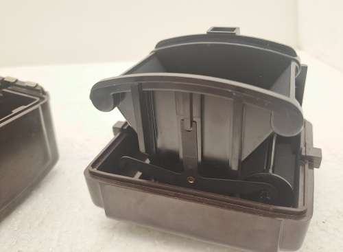 Collectable Vintage 1950`s Kodak Brownie HOLIDAY 127 Camera -Dakon Lens
