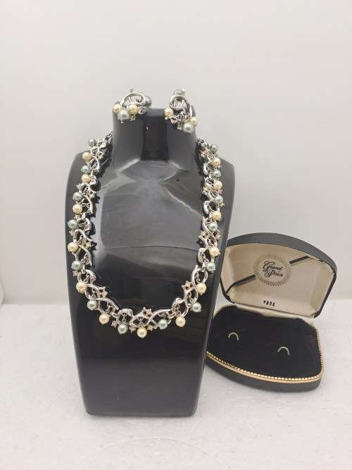 Vintage Trifari  Pearl Necklace with Matching Earrings -Made in Italy