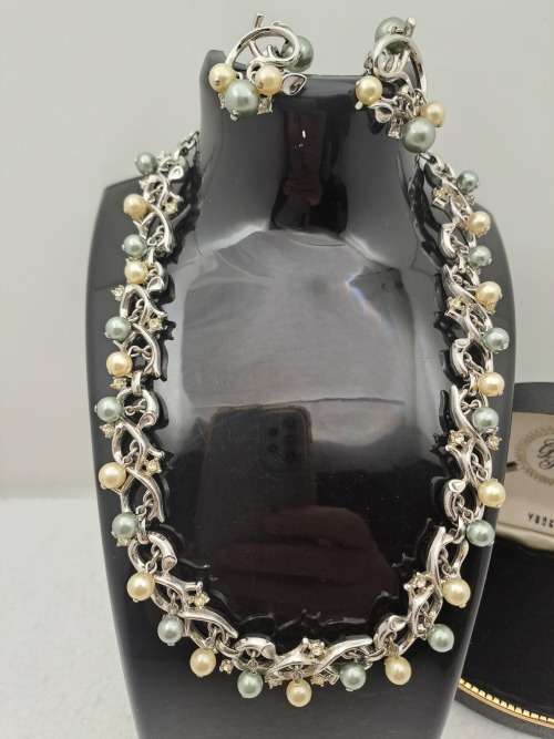 Vintage Trifari  Pearl Necklace with Matching Earrings -Made in Italy