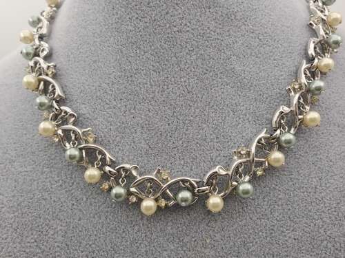 Vintage Trifari  Pearl Necklace with Matching Earrings -Made in Italy