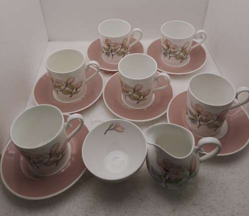 6 Vintage Royal Albert Coffee Duo`s with Creamer+ Ridgway sugar Bowl + 6 Doilies