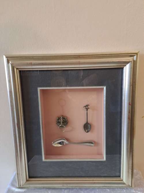 Silver Keyring & 2 Silver Spoons Arlington International Racecourse Sept.2 1990 Million X -Framed