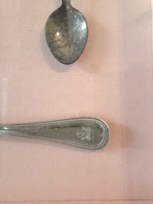 Silver Keyring & 2 Silver Spoons Arlington International Racecourse Sept.2 1990 Million X -Framed