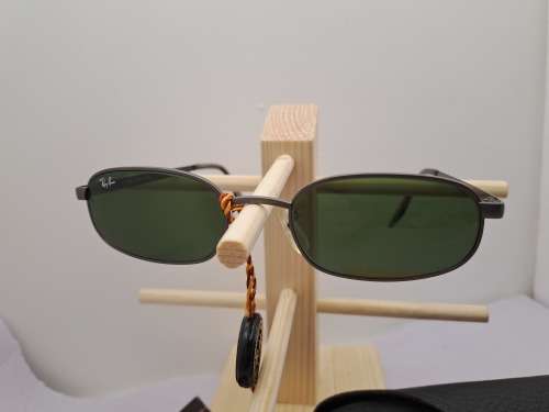 Original Vintage Ray-ban Sunglasses Unused -with Box ,Manual and Cloth.