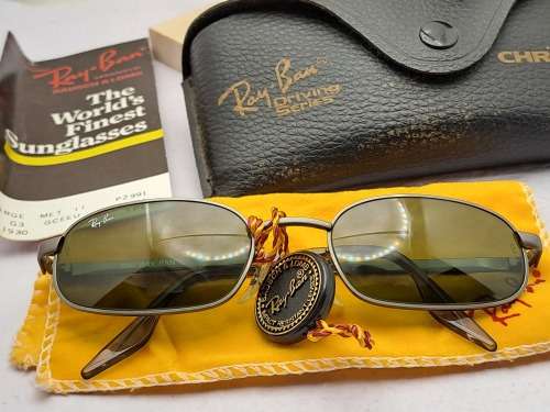 Original Vintage Ray-ban Sunglasses Unused -with Box ,Manual and Cloth.