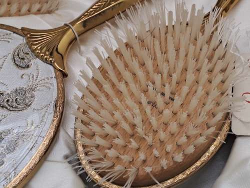 4pc 1960`s Lissco Ladies Brush and Mirror set -Boxed- Made in England.