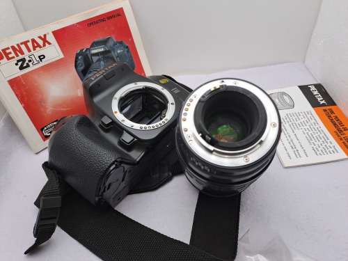 Pre-Owned Vintage Pentax Z-1P Panorama SLR 35mm Film Camera with SMC Pentax-FA 1:4-5.6 28-105 Lens.