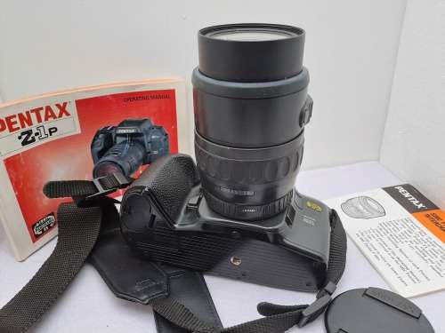 Pre-Owned Vintage Pentax Z-1P Panorama SLR 35mm Film Camera with SMC Pentax-FA 1:4-5.6 28-105 Lens.