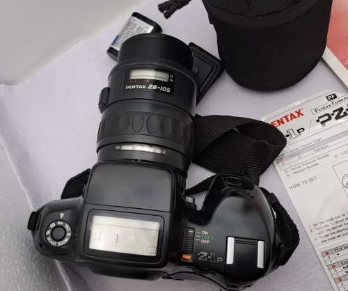 Pre-Owned Vintage Pentax Z-1P Panorama SLR 35mm Film Camera with SMC Pentax-FA 1:4-5.6 28-105 Lens.
