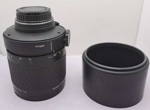 Pre-Owned Sigma 600mm 1:8 Mirror Telephoto Multi-Coated Lens for Pentax KF2 Mount. 1 drop in filter