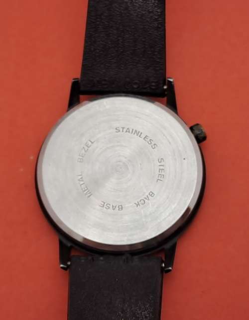 Pre-Owned Traxx Fashion Quartz watch made in Japan -as New -Working
