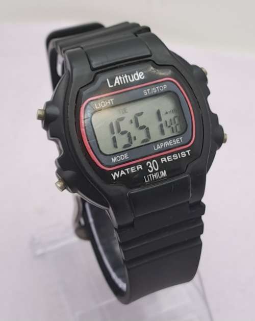 Pre-Owned Vintage Latitude Digital watch -Working