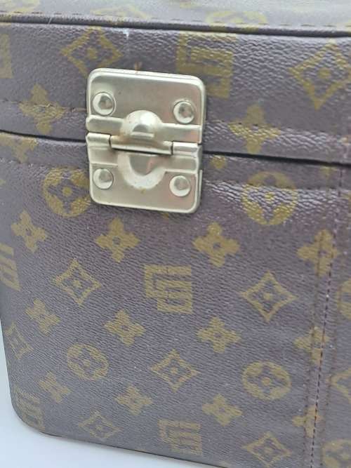 Vintage Leather Vanity Case -No Key