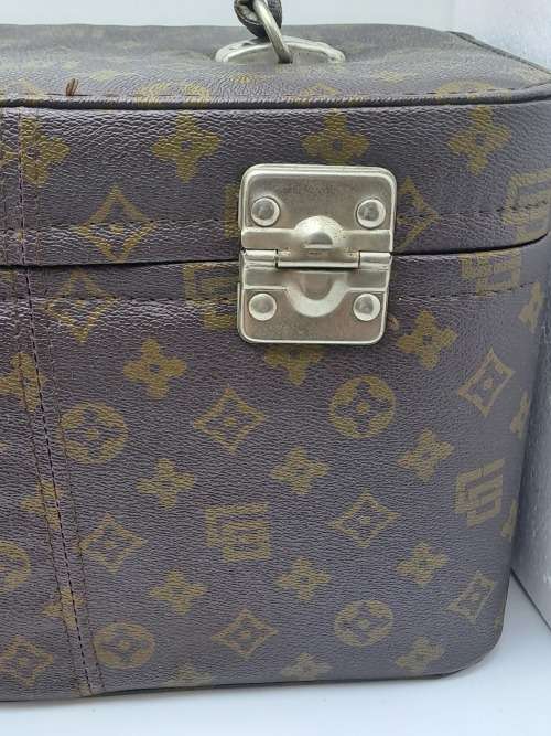 Vintage Leather Vanity Case -No Key