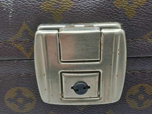 Vintage Leather Vanity Case -No Key