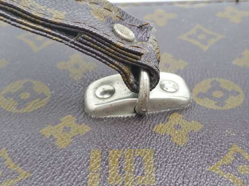 Vintage Leather Vanity Case -No Key