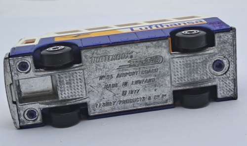 1977-Vintage Matchbox Lesney No.65  Airport Coach Die Cast