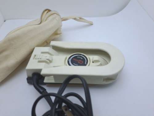Vintage Portable Goodway Tourist Mini IRON Made in Hong Kong Model TR-8- in bag