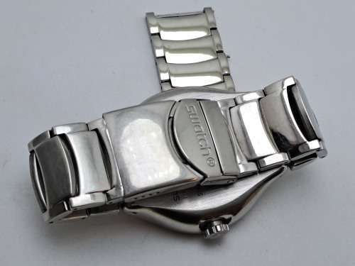 Pre-owned Swatch Irony AG2001 Men`s  Quartz watch Swiss made -Great Condition with box and Papers.