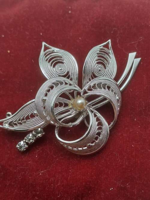 Vintage Brooch 55mmx 42mm