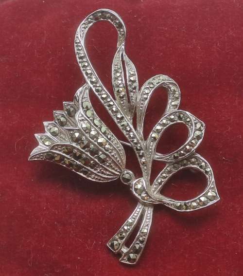 Large Vintage White Metal Marcasite Brooch  58mm x 40mm