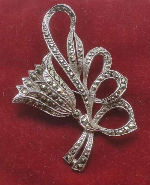 Large Vintage White Metal Marcasite Brooch  58mm x 40mm