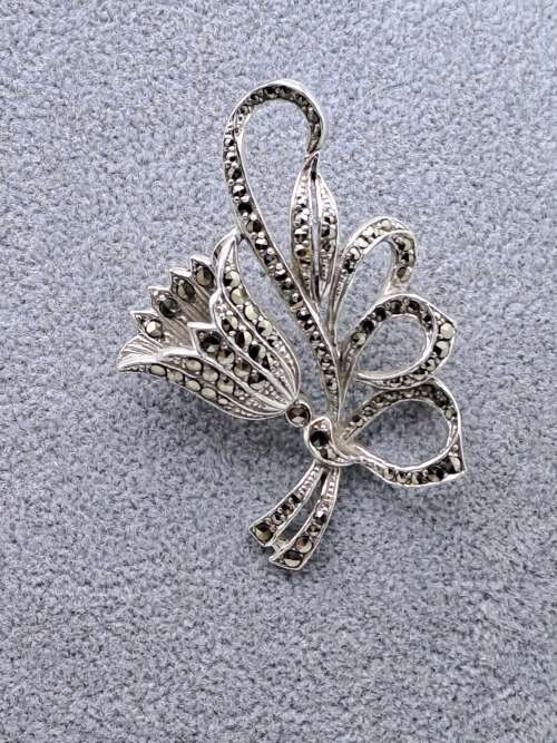 Large Vintage White Metal Marcasite Brooch  58mm x 40mm