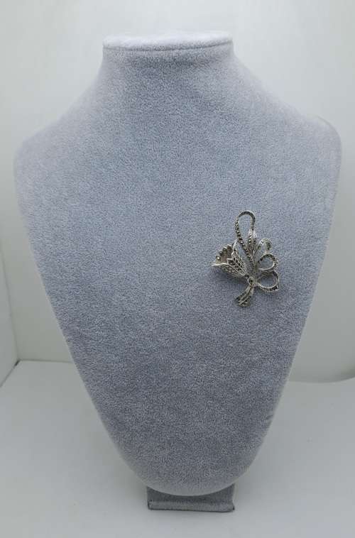 Large Vintage White Metal Marcasite Brooch  58mm x 40mm