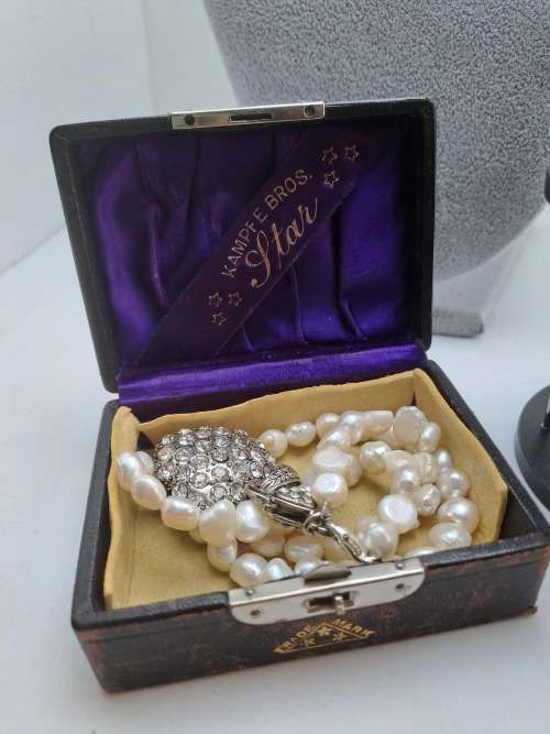 Vintage Pearl Necklace 42cm  with Heart Pendant 42x30mm