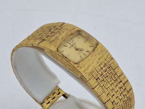 Vintage Sharp Incabloc Ladies watch -Windup - Working -17 Jewels