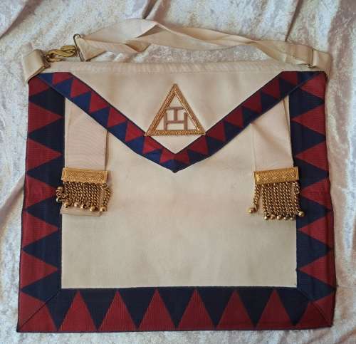 Vintage Masonic  - Leather Apron --Needs cleaning 39cm x34cm (Free Mason)