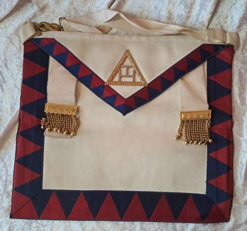 Vintage Masonic  - Leather Apron --Needs cleaning 39cm x34cm (Free Mason)