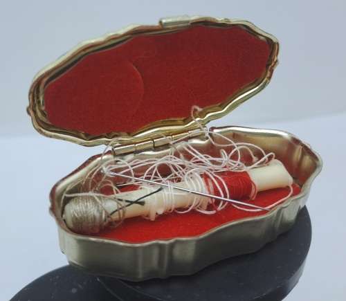 Vintage sewing Kit in Hinged Tin -made in Japan (can be used as pillbox )
