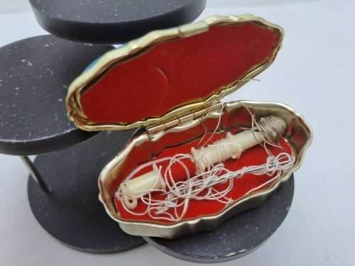 Vintage sewing Kit in Hinged Tin -made in Japan (can be used as pillbox )