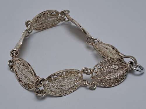 Antique / Vintage Sterling Silver Filigree Bracelet ( no Markings)