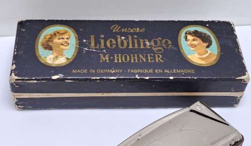 Vintage M.Hohner Harmonika UNSERE LIEBLINGE in Original Box.32 Holes