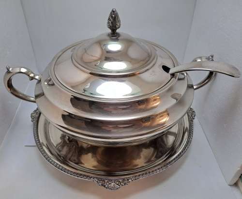 A Large Vintage 1950`s Seranco B.M Mount Silver-plate Tureen with Ladle and Tray