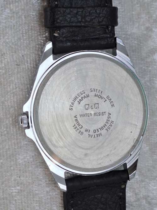 Pre-owned Q&Q Quartz Watch With Leather Strap -Japan Movement-Working