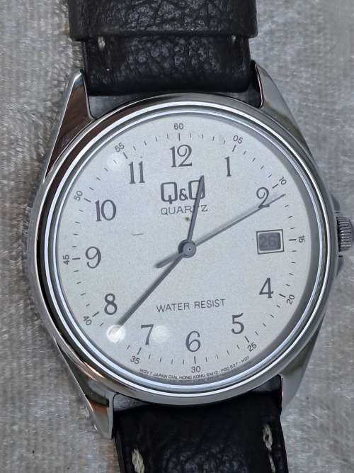 Pre-owned Q&Q Quartz Watch With Leather Strap -Japan Movement-Working