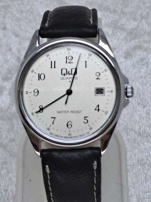 Pre-owned Q&Q Quartz Watch With Leather Strap -Japan Movement-Working