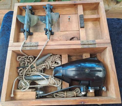 Vintage  Maritime Ships `Knotmaster MK III`, In Original wood Box- England.