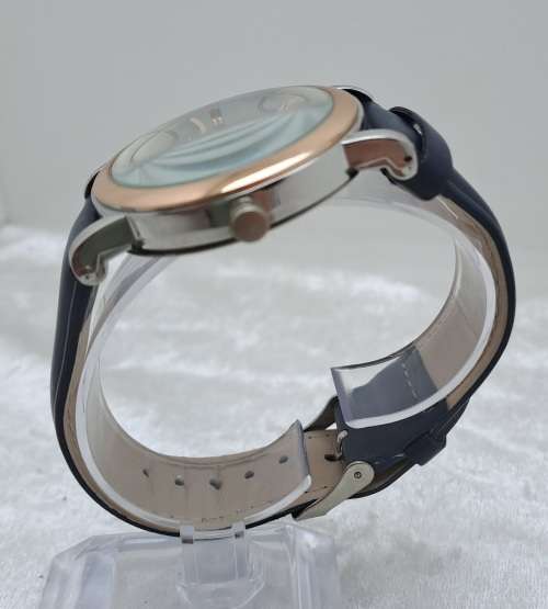 Large Face Unused mens Fashion Quartz Watch -No Name - Working