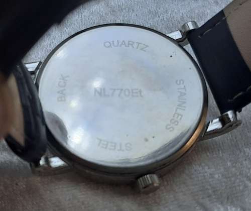 Large Face Unused mens Fashion Quartz Watch -No Name - Working