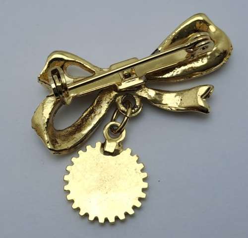 9 x Rotary International Items President and Past President Medals , Pins and Brooches